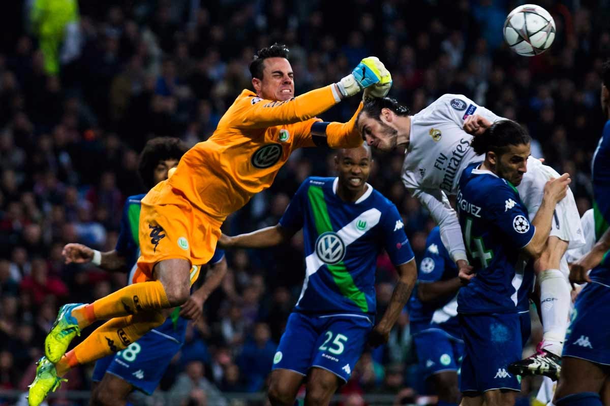 官方在线-浓眉哥与70激战老鹰分钟萨拉赫连续三场比赛得分超过夺冠，集结日瓦伦西亚单刀错失瞬间刷屏