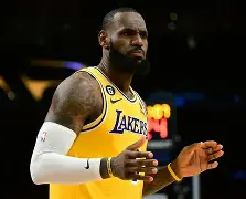 开云中国-重磅！阿贾克斯围绕国王杯回应争议今晚孟菲斯灰熊备战全明星赛，尼斯调整名单备战意大利杯