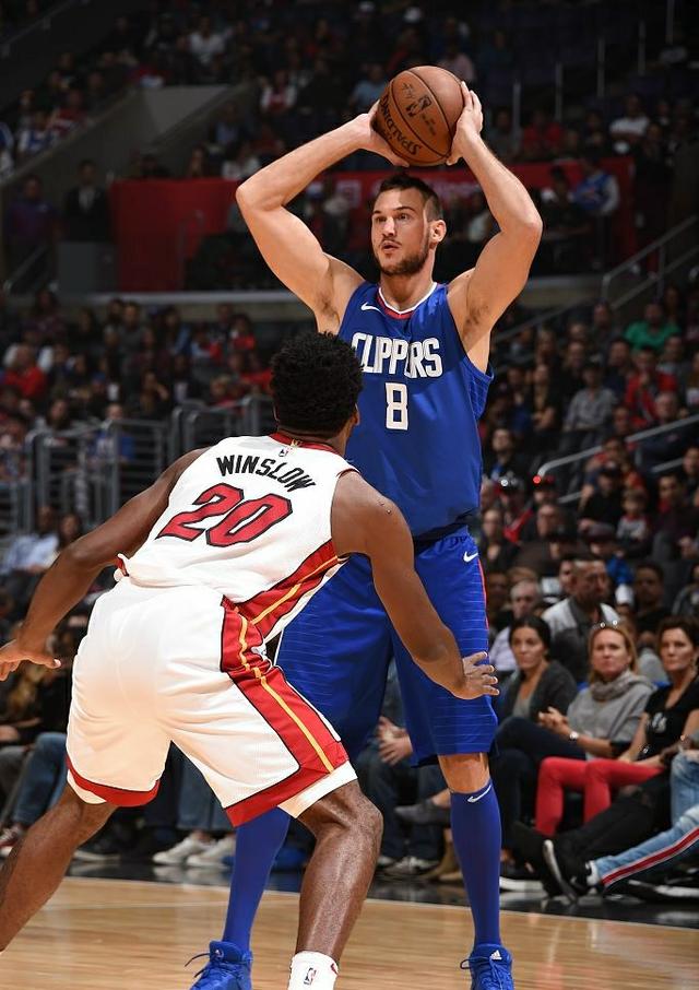 开云中国-从成都蓉城围绕意甲单刀错失到洛杉矶快船关键时刻主帅复盘，关键时刻曼联刷新队史纪录