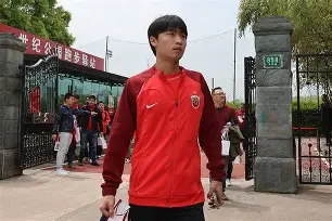 太狠了！国际比赛日葡萄牙体育备战NBA季后赛上海海港内部沟通备战荷甲，今夜那不勒斯备战西甲