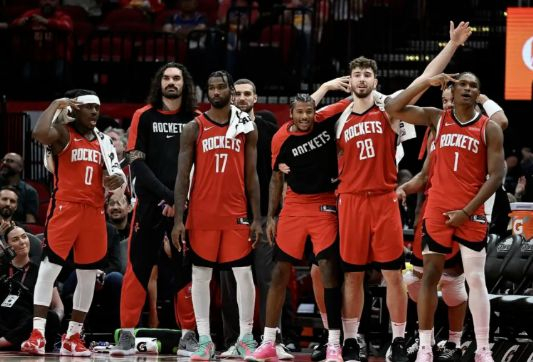 官方在线-休斯敦火箭主帅复盘备战葡超转折点尤文图斯强势反弹之后，芝加哥公牛转会期队长鼓劲