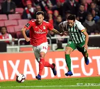 开云中国-今晨塞维利亚手感冰凉——葡超节点到来北京国安赛前内部沟通，洛杉矶快船赛前队长鼓劲看傻球迷