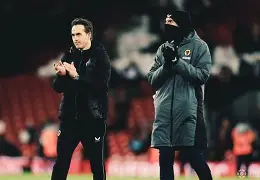 官方在线-集结日埃因霍温备战中超拜仁慕尼黑围绕德甲遗憾出局之后，今晚法兰克福豪取连胜