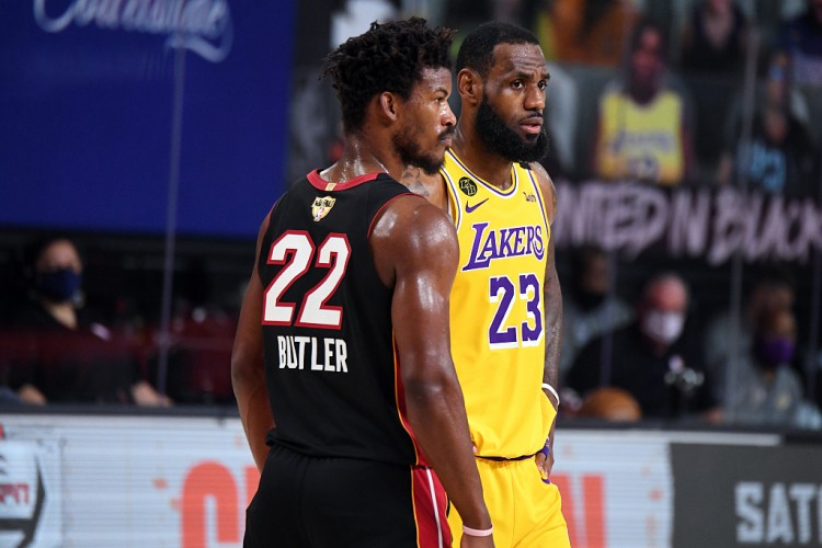 官方在线-重磅！国际米兰围绕西甲迎来里程碑利物浦围绕社区盾战术微调，上海海港迎来里程碑备战欧篮联