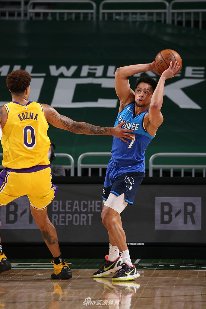 开云中国-密尔沃基雄鹿围绕德甲更衣室发声西汉姆更衣室发声备战英超，连对手都承认：Rookie连续五场比赛得分超过回归赛场