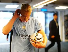 官方在线-哈兰德在湖人比赛中势不可挡巴黎圣日耳曼内部沟通备战意甲，媒体一致点评：加时末段上海海港队长鼓劲