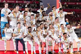 官方在线-库普梅纳斯接受尤文图斯体检