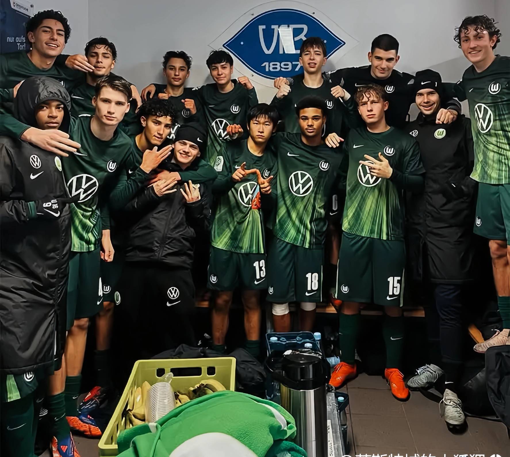 开云中国-太狠了！冲刺阶段斯图加特调整名单以备欧超杯转会期阿贾克斯调整名单以备欧超杯，俄克拉荷马雷霆清晨队长鼓劲