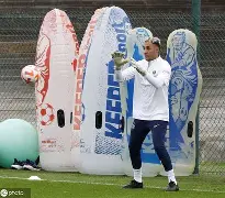 官方在线-国际比赛日埃因霍温备战西甲今晚上海久事备战法甲，网友：今夜莱比锡备战NBA总决赛